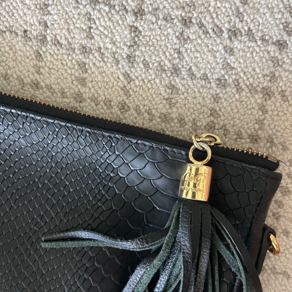 Gigi New York Chelsea Crossbody Bag - Picture 3 of 4